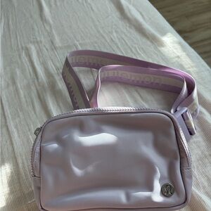 NWT Lululemon Lavender Everywhere Belt Bag 1L with Wordmark Strap